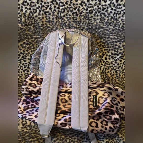 NWOT GENERATION LOVE Eden Sequin Backpack in Silver - Picture 3 of 5